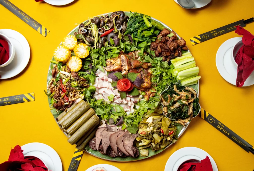 Mẹt cỗ lá - Đặc sản Mai Châu