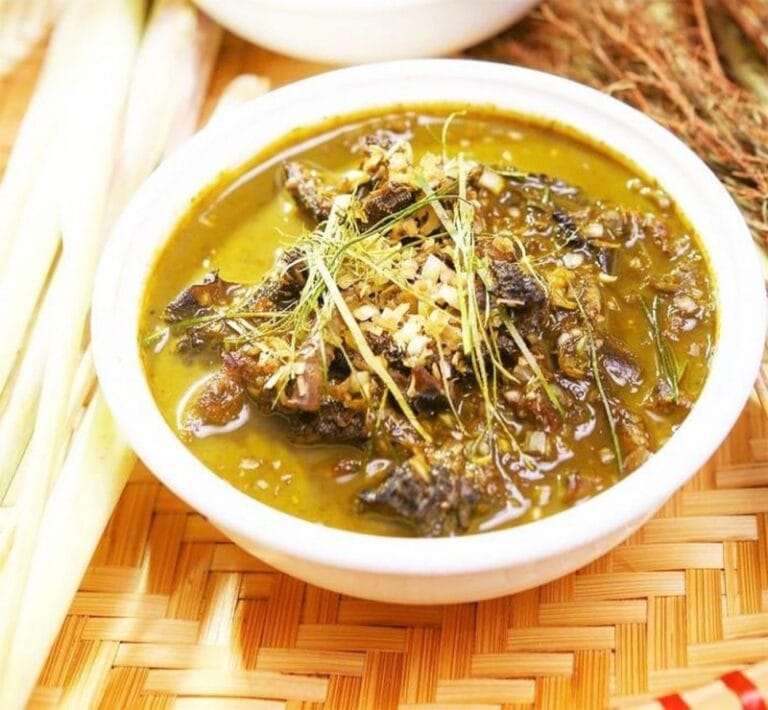 Nậm Pịa Là Gì? Đừng Sợ Hãi Mà Bỏ Lỡ Món Ngon Này